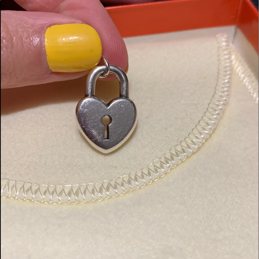 Retired James Avery heart lock